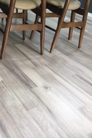 Sàn gỗ công nghiệp Inovar Malaysia IV818